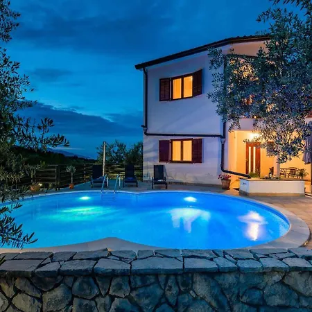 1 Apartament